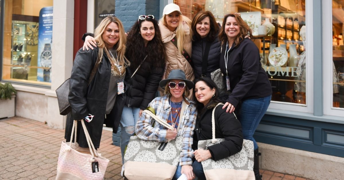 WMW DowntownHollandGirlfriendsWeekend2026 Web2