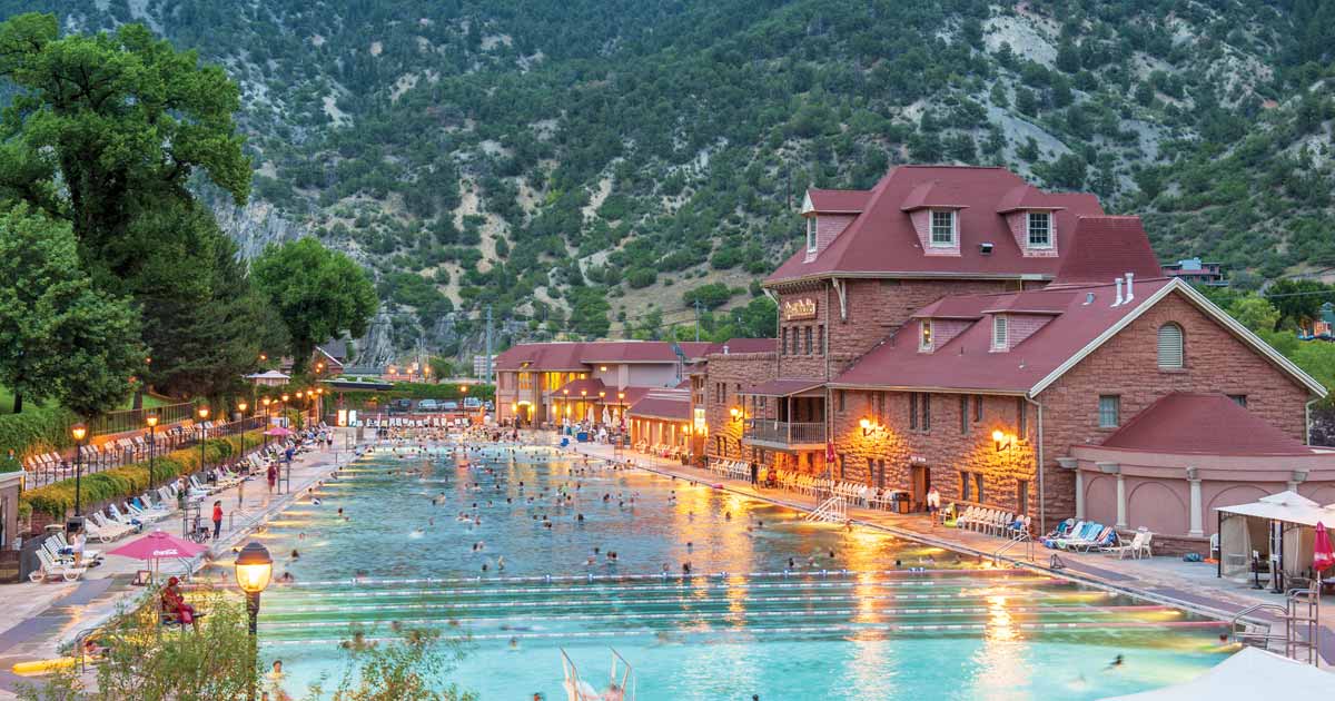 splashtacular-pool-destinations-GlenwoodSprings