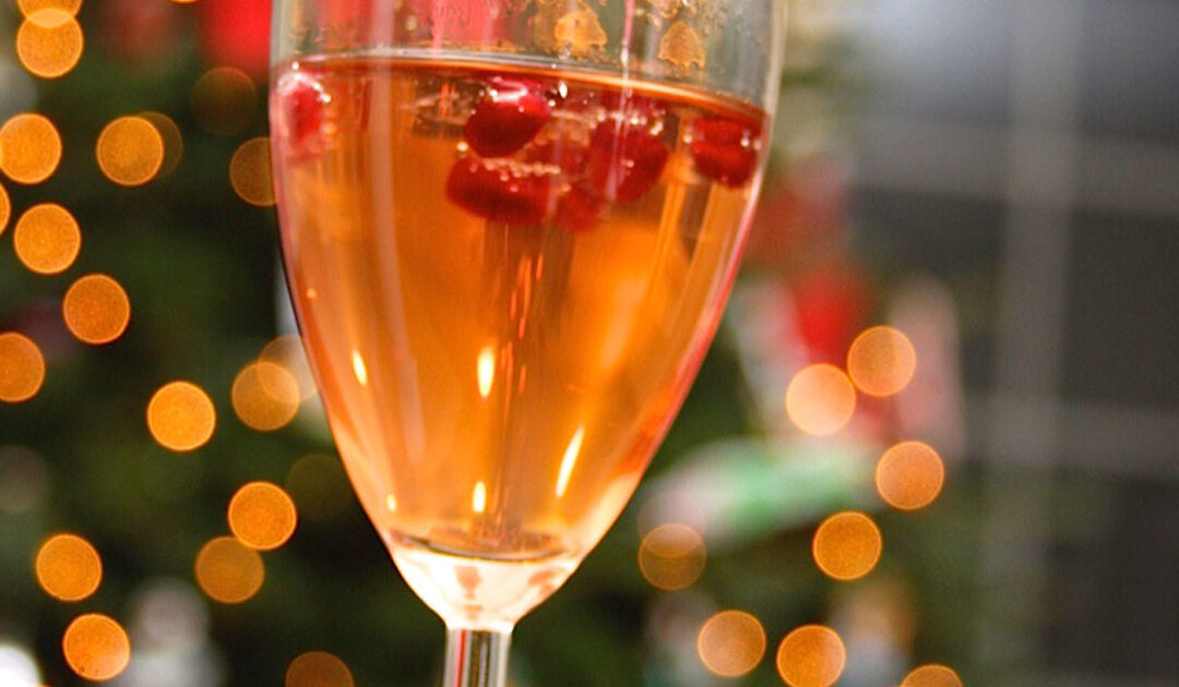 Festive, Easy Cocktails to Celebrate the Holidays