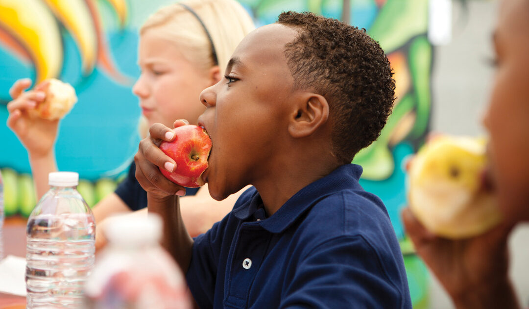 Help Your Child Make Healthy Cafeteria Choices