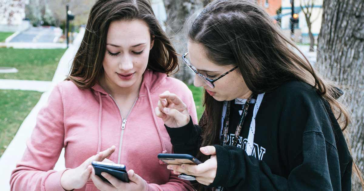 The Connected Family: Navigating Technology Together The Connected Family: Navigating Technology Together