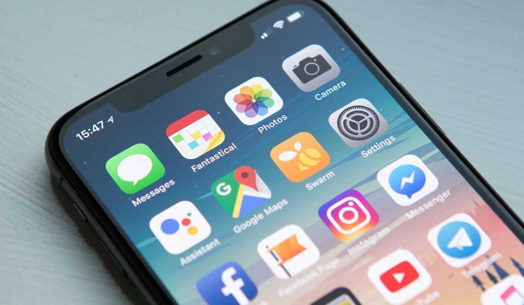 Logging Off: Leaving Social Media Behind