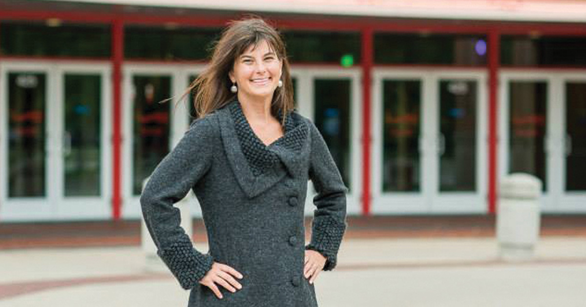 emily-loeks-enews