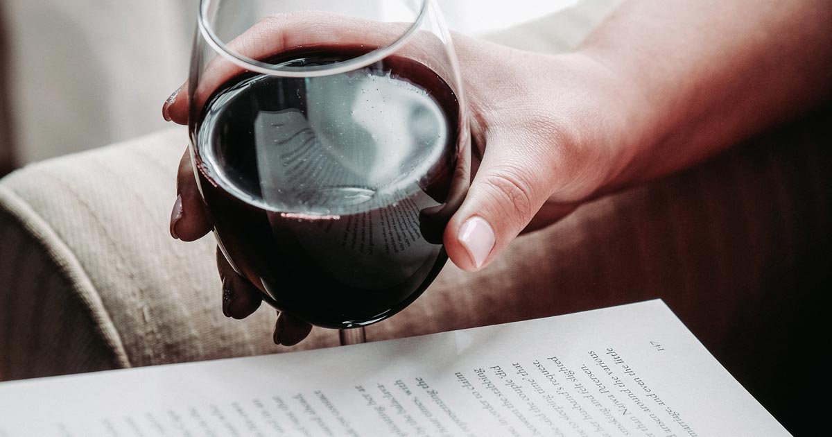 self-comfort-vs-self-care-enews