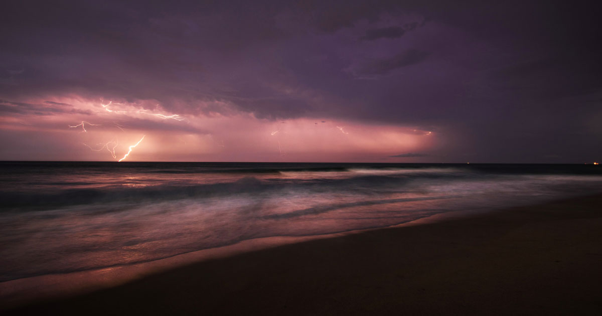 10-things-to-know-before-lightning-strikes-enews