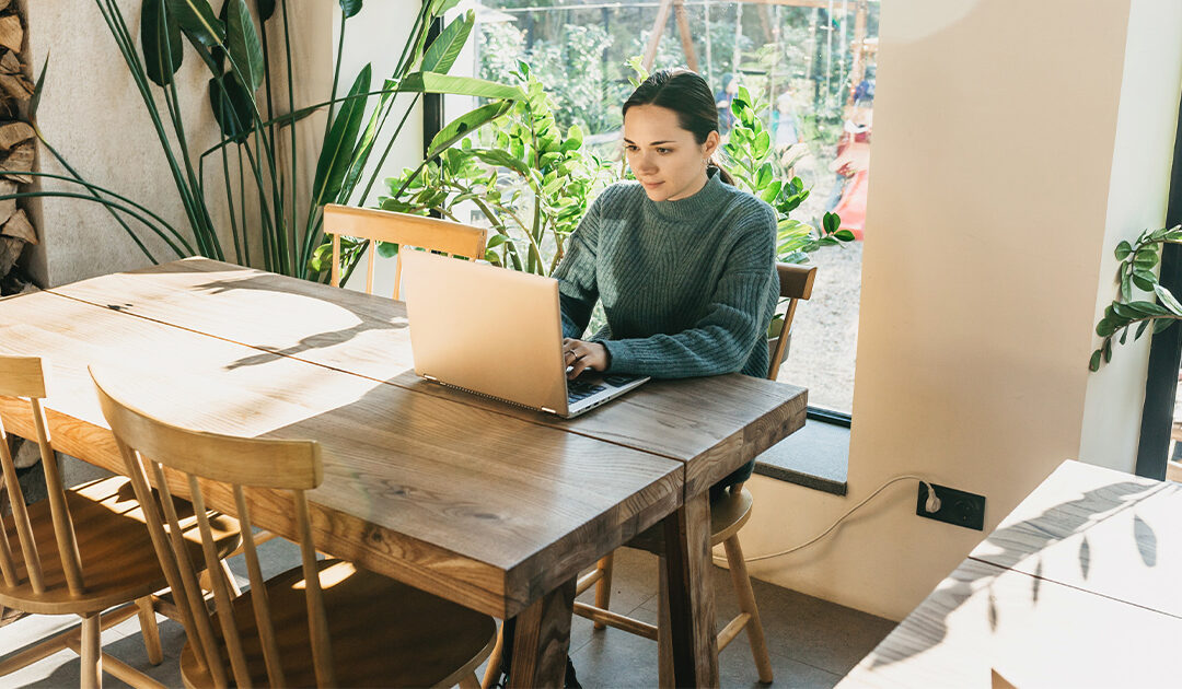 4 Tips for Navigating Hybrid Work