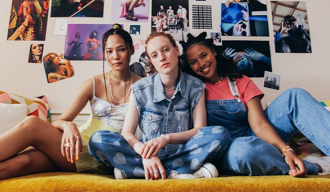 90s Fashion Trends I’m Not Mad Are Making a Comeback