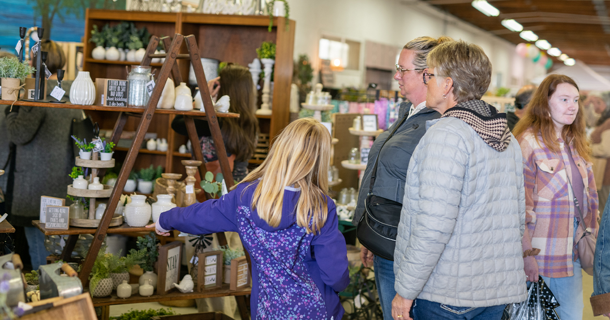 WMW-FarmgirlFlea-eNews